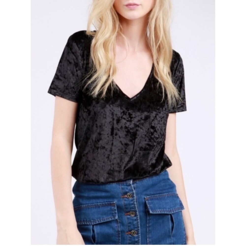 Black Crushed Velvet V-Neck Short Sleeve Top